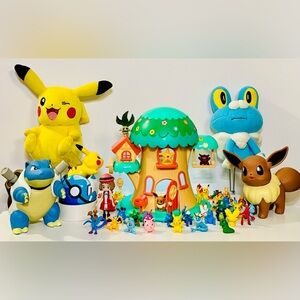 Pokemon Treehouse + 43 Figures + 2 Plush ++